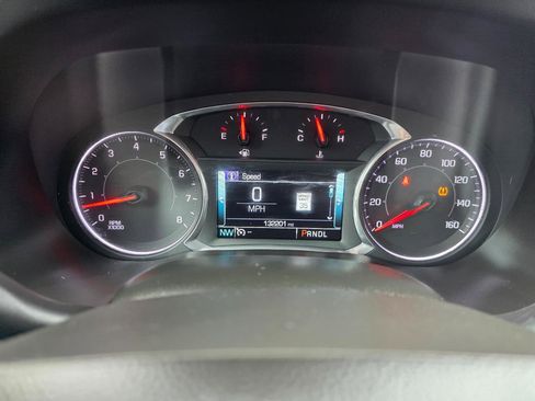 Used 2017 GMC Acadia SLT image 25