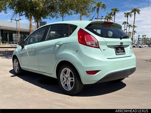 Used 2019 Ford Fiesta SE FWD image 3