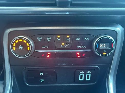 Used 2019 Ford EcoSport SE image 22