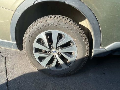 Used 2020 Subaru Outback Premium w/ Popular Package #1 image 8