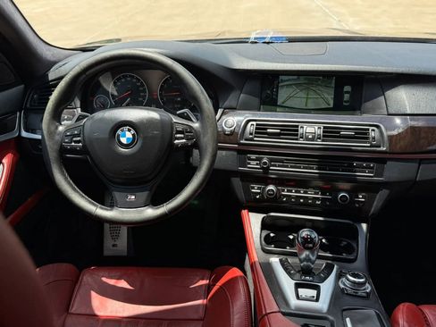 Used 2013 BMW M5 RWD image 11
