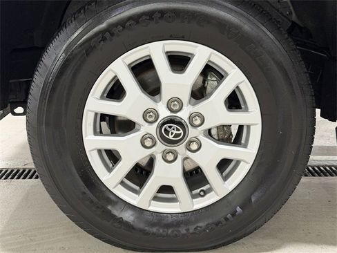 Used 2024 Toyota Tacoma SR image 12