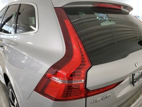 Used 2022 Volvo XC60 B5 Inscription w/ Advanced Package image 31