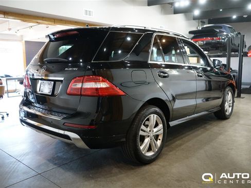 Used 2013 Mercedes-Benz ML 350 BlueTEC 4MATIC image 5