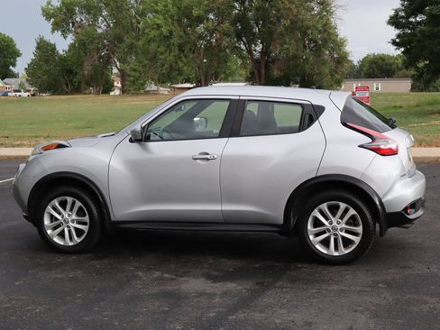 Used 2016 Nissan Juke S AWD/4WD image 8