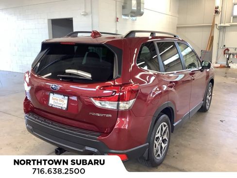 Used 2020 Subaru Forester Premium AWD/4WD image 26