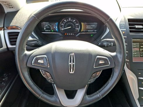 Used 2016 Lincoln MKZ Hybrid FWD image 16