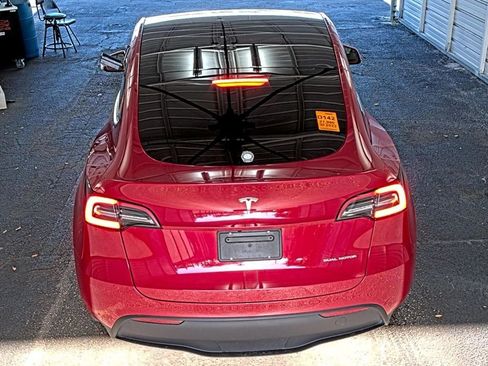 Used 2023 Tesla Model Y Long Range image 4