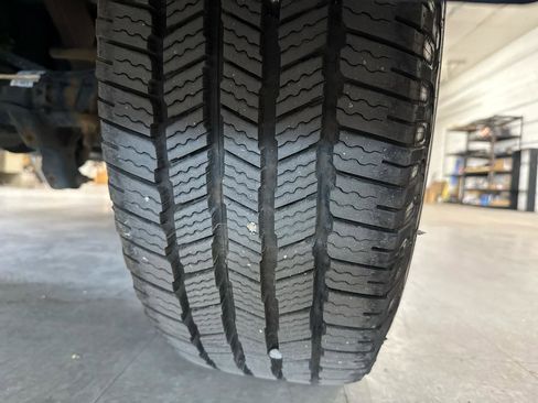 Used 2021 Ford F250 XLT w/ XLT Premium Package AWD/4WD image 56