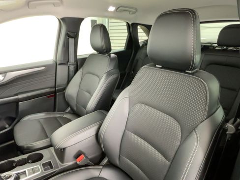 New 2026 Ford Escape SE image 21