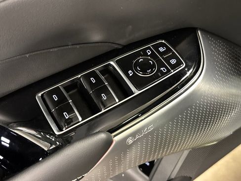 New 2025 Cadillac Lyriq Luxury image 27