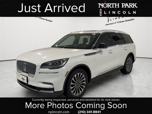 Used 2024 Lincoln Aviator Reserve w/ Elements Package Plus RWD image 1