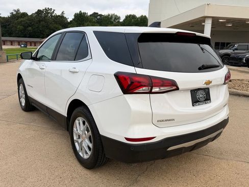 Used 2024 Chevrolet Equinox LT AWD/4WD image 3