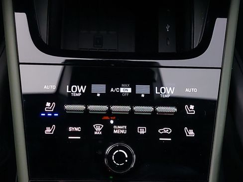 Certified 2025 Porsche Cayenne E-Hybrid AWD/4WD image 23