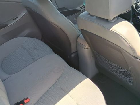 Used 2016 Hyundai Accent SE w/ Option Group 02 FWD image 29