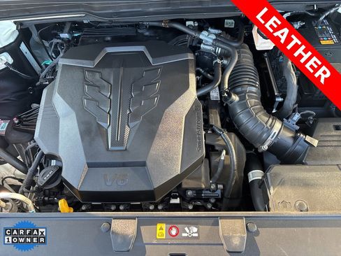 Used 2024 Kia Carnival SX Prestige image 34