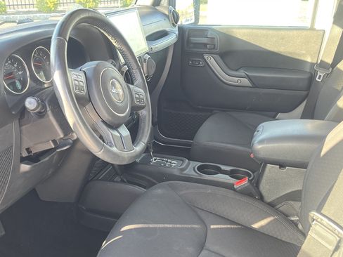 Used 2016 Jeep Wrangler Unlimited Sport w/ Quick Order Package 24S AWD/4WD image 5