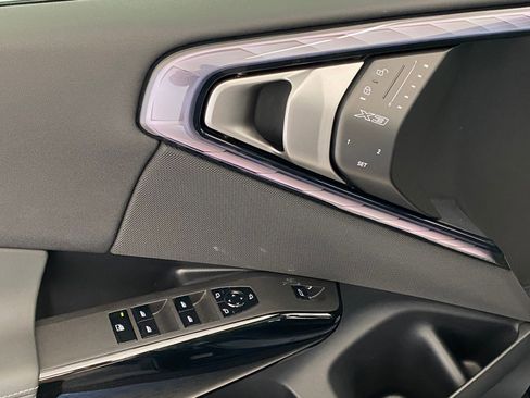 New 2026 BMW X3 xDrive30 w/ Convenience Package image 23