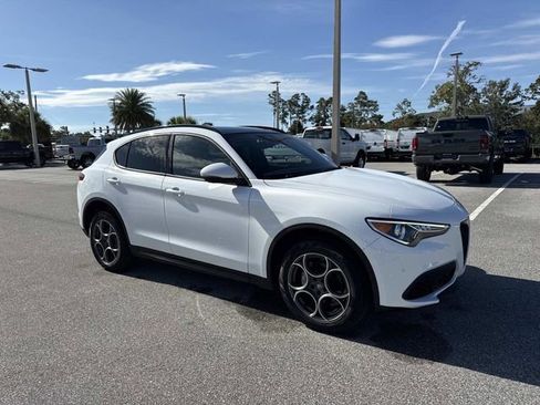Used 2022 Alfa Romeo Stelvio Sprint AWD/4WD image 1