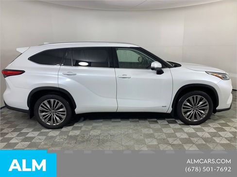 Used 2023 Toyota Highlander Platinum AWD/4WD image 14
