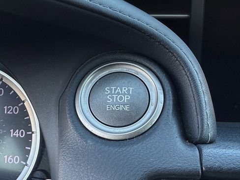 Used 2016 Lexus IS 200t image 29