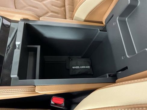 New 2026 Nissan Pathfinder Platinum FWD image 30