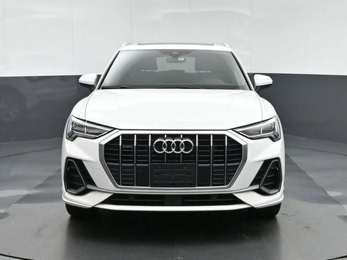 Used 2023 Audi Q3 2.0T Premium AWD/4WD image 2