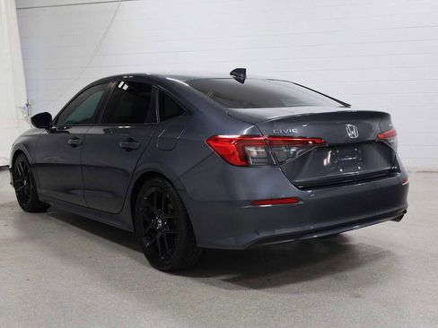 Used 2024 Honda Civic Sport image 3