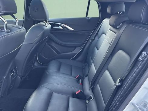 Used 2017 INFINITI QX30 Premium w/ Navigation Package image 21