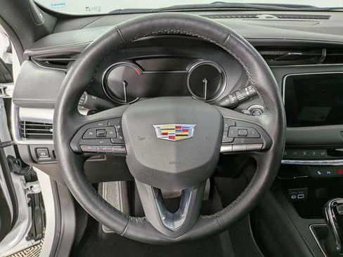 Certified 2023 Cadillac XT4 Premium Luxury w/ Cold Weather Package image 21