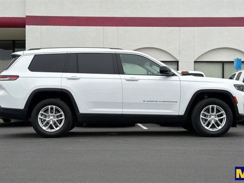 Used 2022 Jeep Grand Cherokee L Laredo w/ Luxury Tech Group I RWD image 3