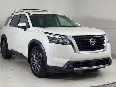 Certified 2023 Nissan Pathfinder SL w/ SL Premium Package