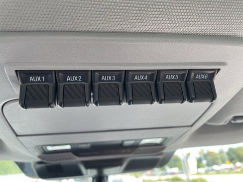 New 2025 Ford F550 4x4 Regular Cab Super Duty image 13