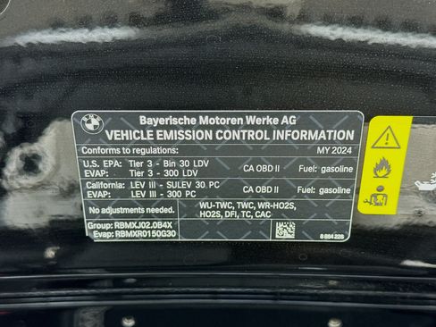 Used 2024 BMW 330i Sedan w/ Convenience Package RWD image 21
