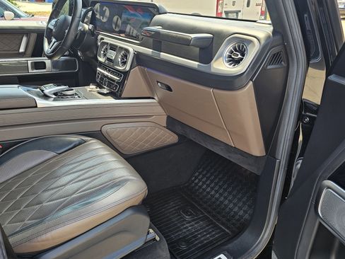 Used 2021 Mercedes-Benz G 550 image 32
