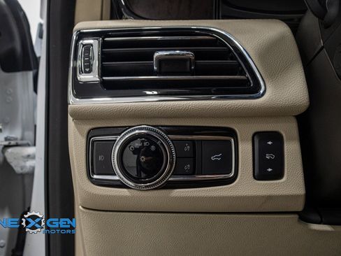 Used 2020 Lincoln Navigator Reserve w/ Equipment Group 208A Reserve image 14