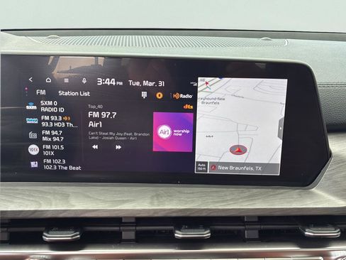 Used 2025 Kia Telluride AWD image 30