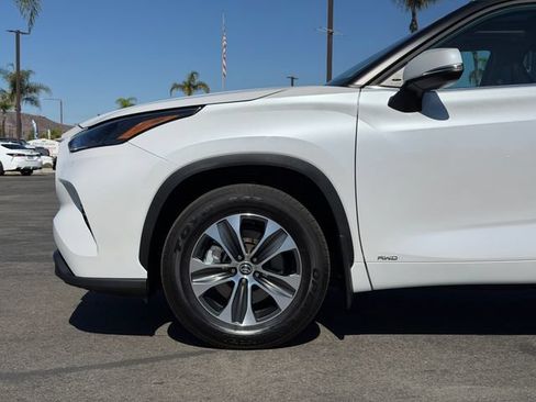 Used 2026 Toyota Highlander XLE AWD/4WD image 25