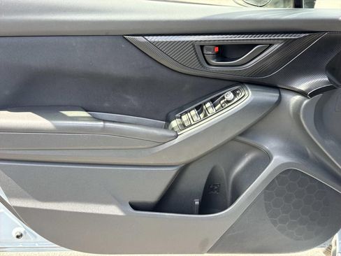 Used 2019 Subaru Crosstrek 2.0i AWD/4WD image 23