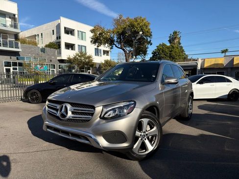 Used 2019 Mercedes-Benz GLC 300 w/ Premium Package image 1