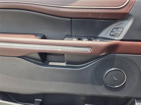Certified 2024 Ford Expedition Limited RWD image 19