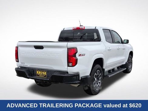 Used 2024 Chevrolet Colorado Z71 w/ Z71 Convenience Package 2 AWD/4WD image 3