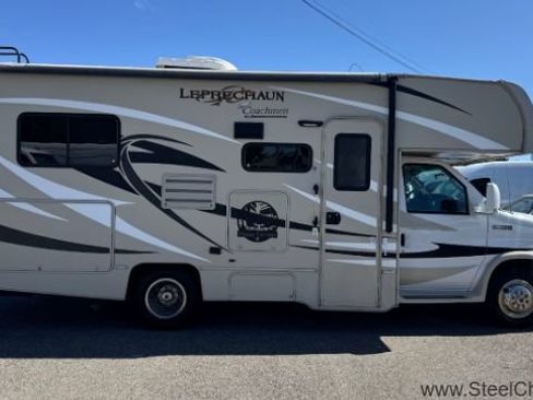 Used 2014 Ford E-350 and Econoline 350 Super Duty Wagon w/ Motorhome Prep Package RWD image 6