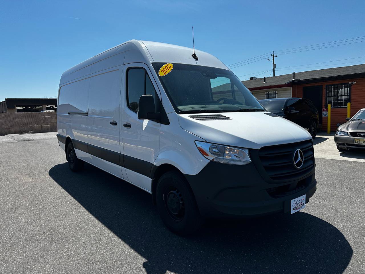 Used 2023 Mercedes-Benz Sprinter 1500 image 3