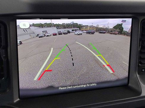 New 2025 Ford Bronco 4-Door image 18