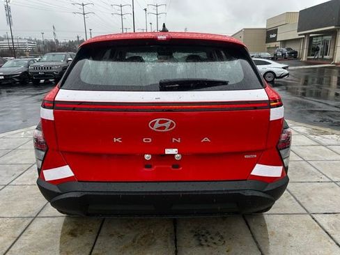 New 2026 Hyundai Kona SE AWD/4WD image 8