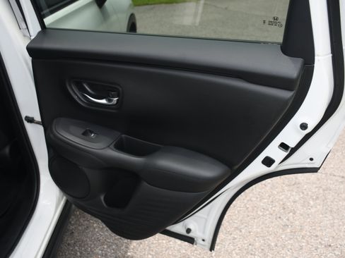 Used 2024 Honda HR-V LX image 18
