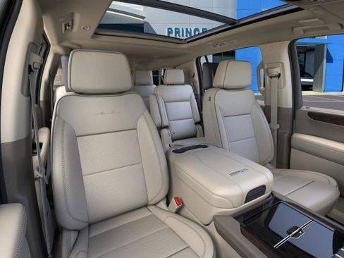 New 2026 GMC Yukon XL Denali w/ Denali Reserve Package RWD image 50