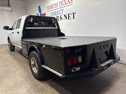 Used 2022 RAM 3500 Tradesman w/ Chrome Appearance Group AWD/4WD image 8