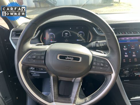 Used 2022 Jeep Grand Cherokee L Limited RWD image 6